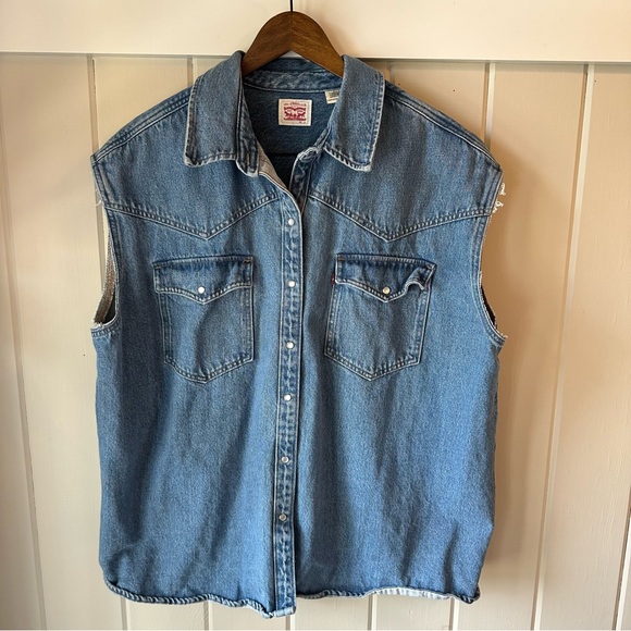 Levi's Classic Blue Denim Vest, size 2X - Picture 1 of 8